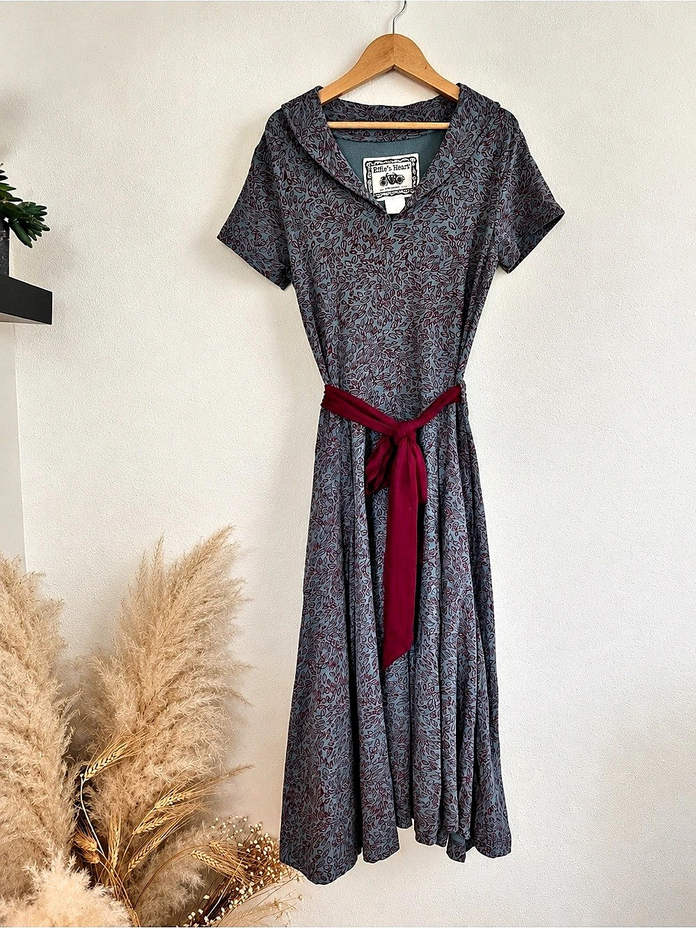 Effie’s Heart Retro Leaf Print Fit & Flare Midi Dress Belted M